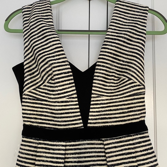 Striped peplum dress - Picture 2 of 6